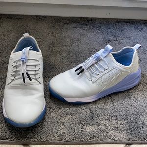 Clove grey matter tennis shoes. Size 8